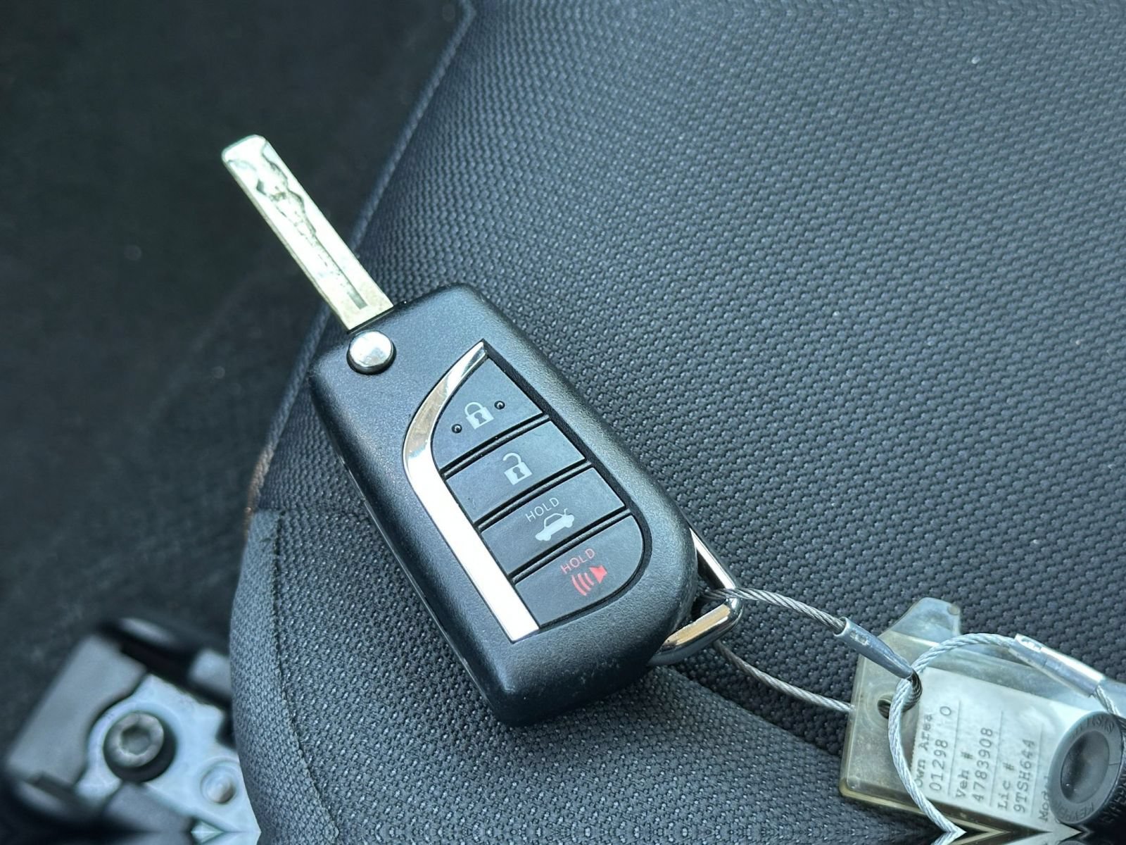 Used 2025 Toyota Corolla LE FWD image 21