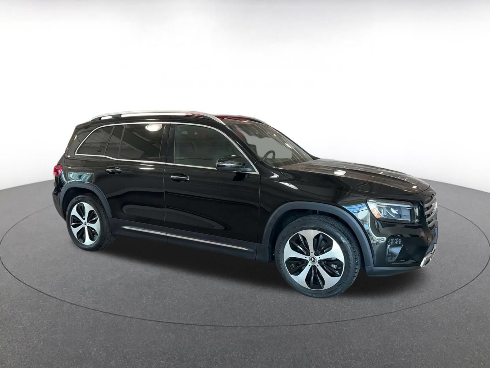 Used 2025 Mercedes-Benz GLB 250 video 2