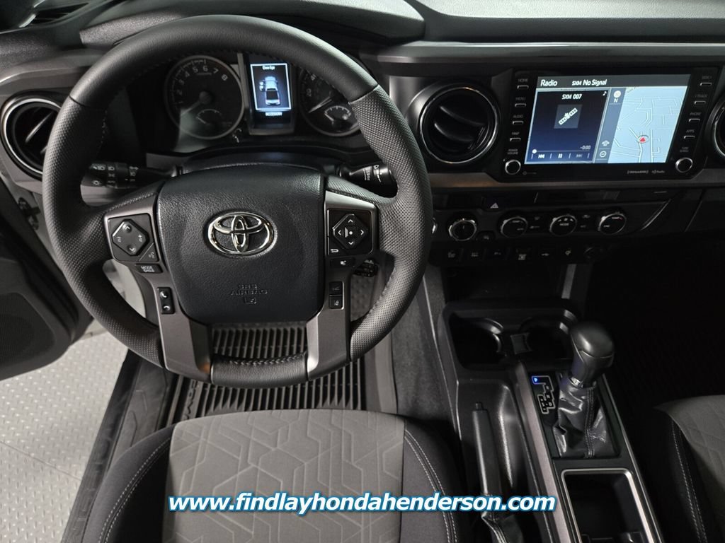 Used 2023 Toyota Tacoma TRD Off-Road w/ Advanced Technology Package AWD/4WD image 17