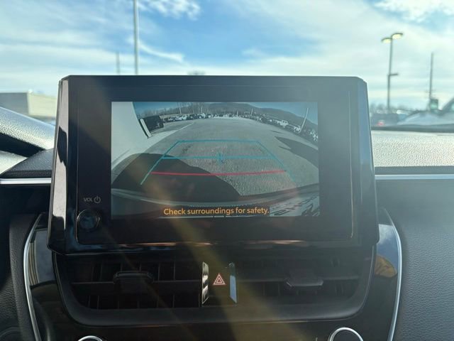 Used 2023 Toyota Corolla Cross LE image 5