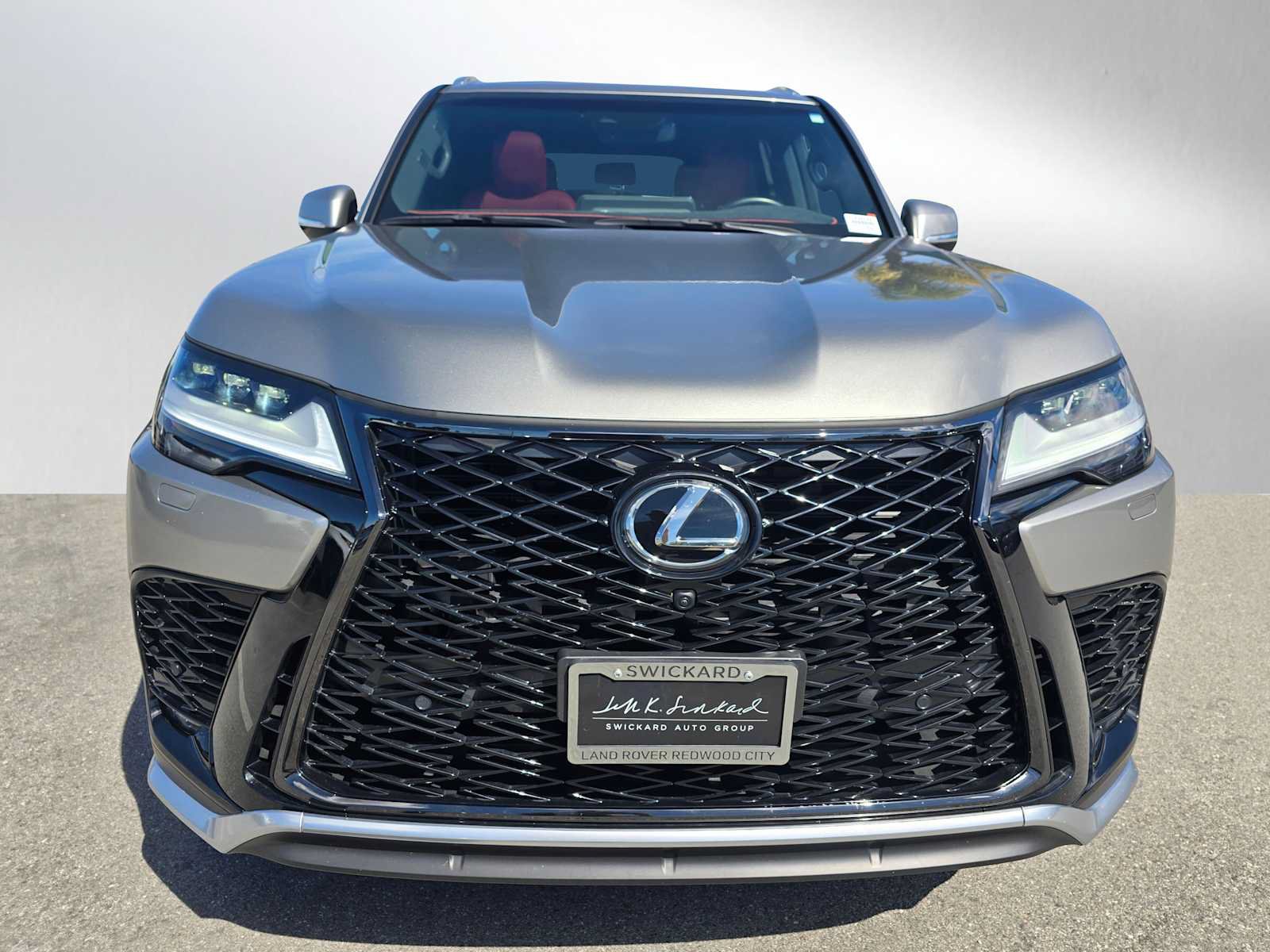 Used 2023 Lexus LX 600 F Sport w/ Accessory Package (Z1) AWD/4WD image 8