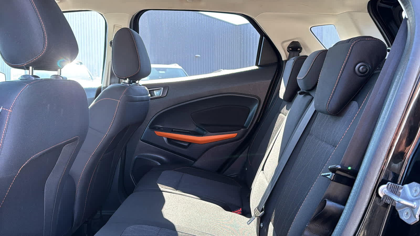 Used 2021 Ford EcoSport SE w/ SE Convenience Package image 25