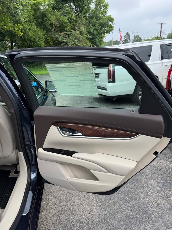 Used 2013 Cadillac XTS Premium AWD/4WD image 24