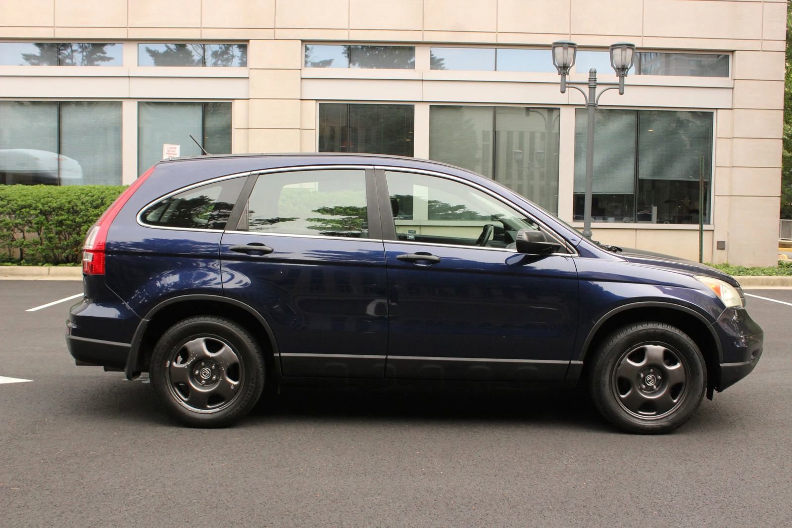 Used 2011 Honda CR-V LX image 6