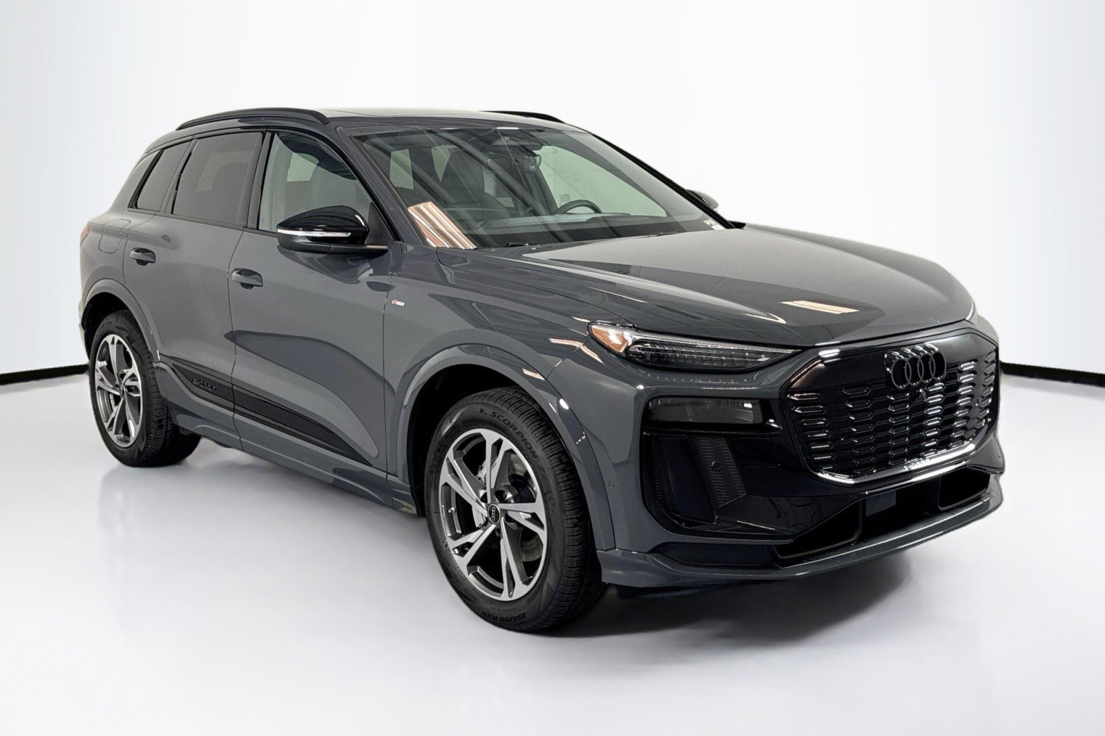 New 2027 Audi Q6 e-tron Premium Plus AWD/4WD image 3
