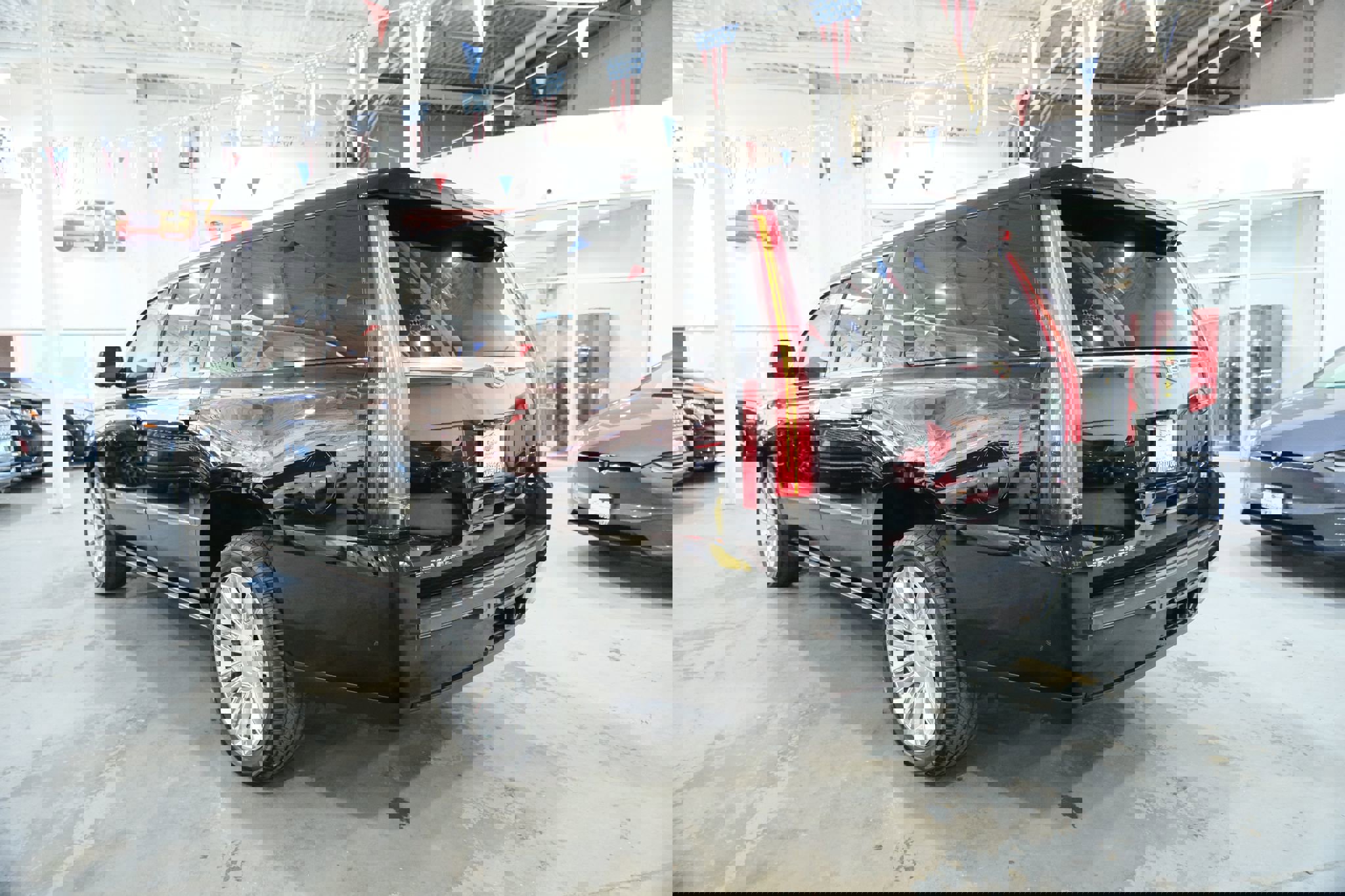 Used 2017 Cadillac Escalade ESV Platinum image 8