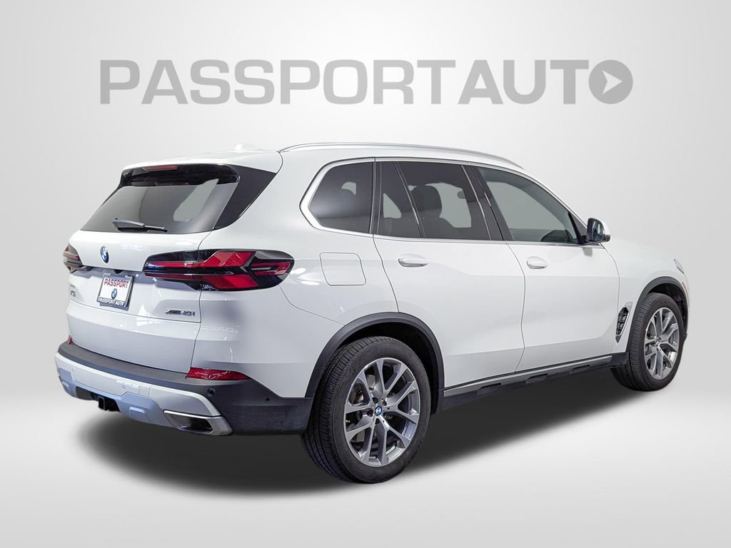 Used 2025 BMW X5 xDrive40i w/ Premium Package AWD/4WD image 8
