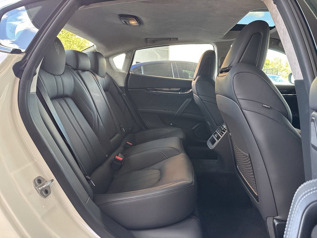 Certified 2022 Maserati Quattroporte Modena RWD image 17