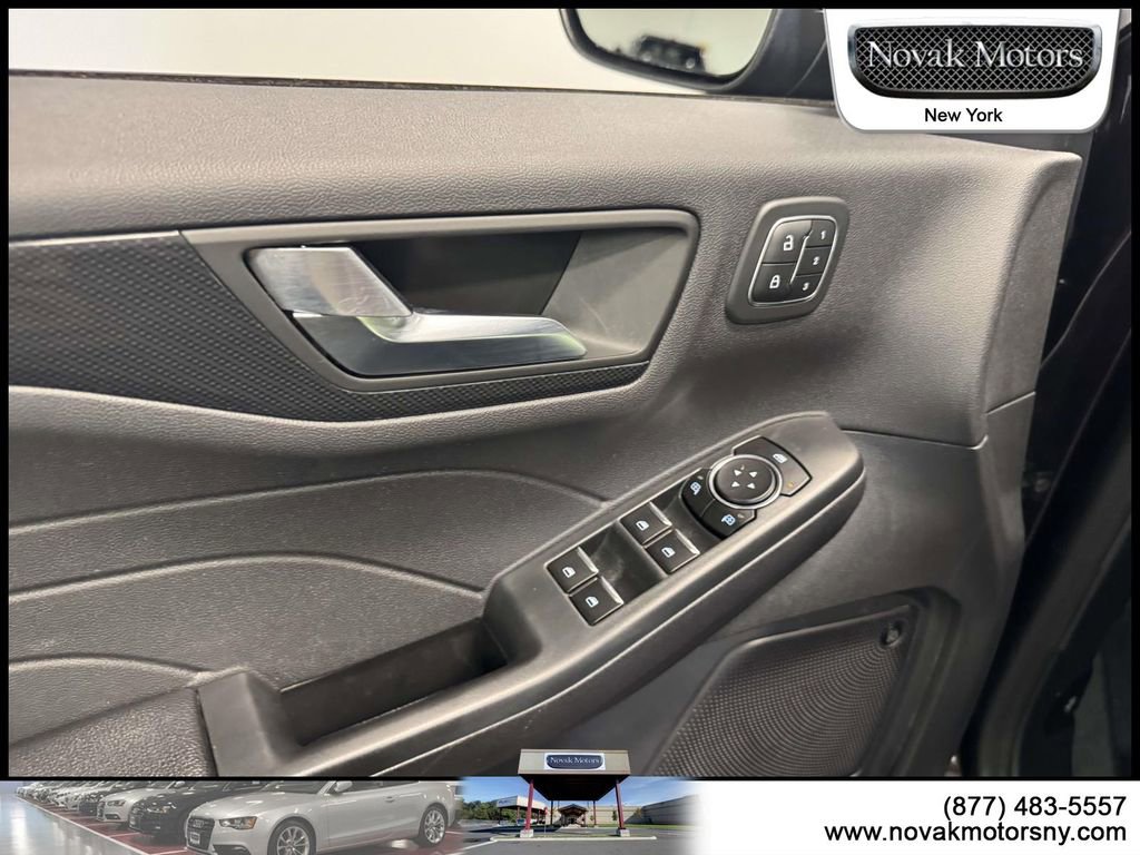 Used 2023 Ford Escape ST-Line Select w/ Tech Pack #2 image 15