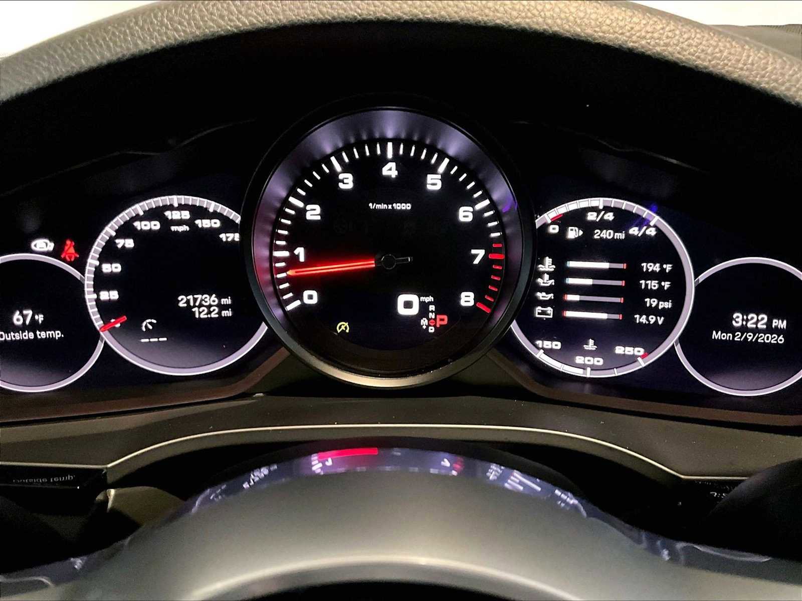 Used 2023 Porsche Cayenne Platinum Edition image 21