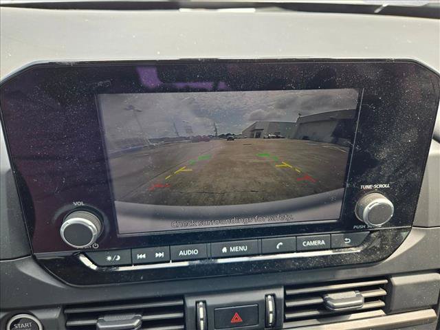 Used 2024 Nissan Pathfinder S FWD image 14