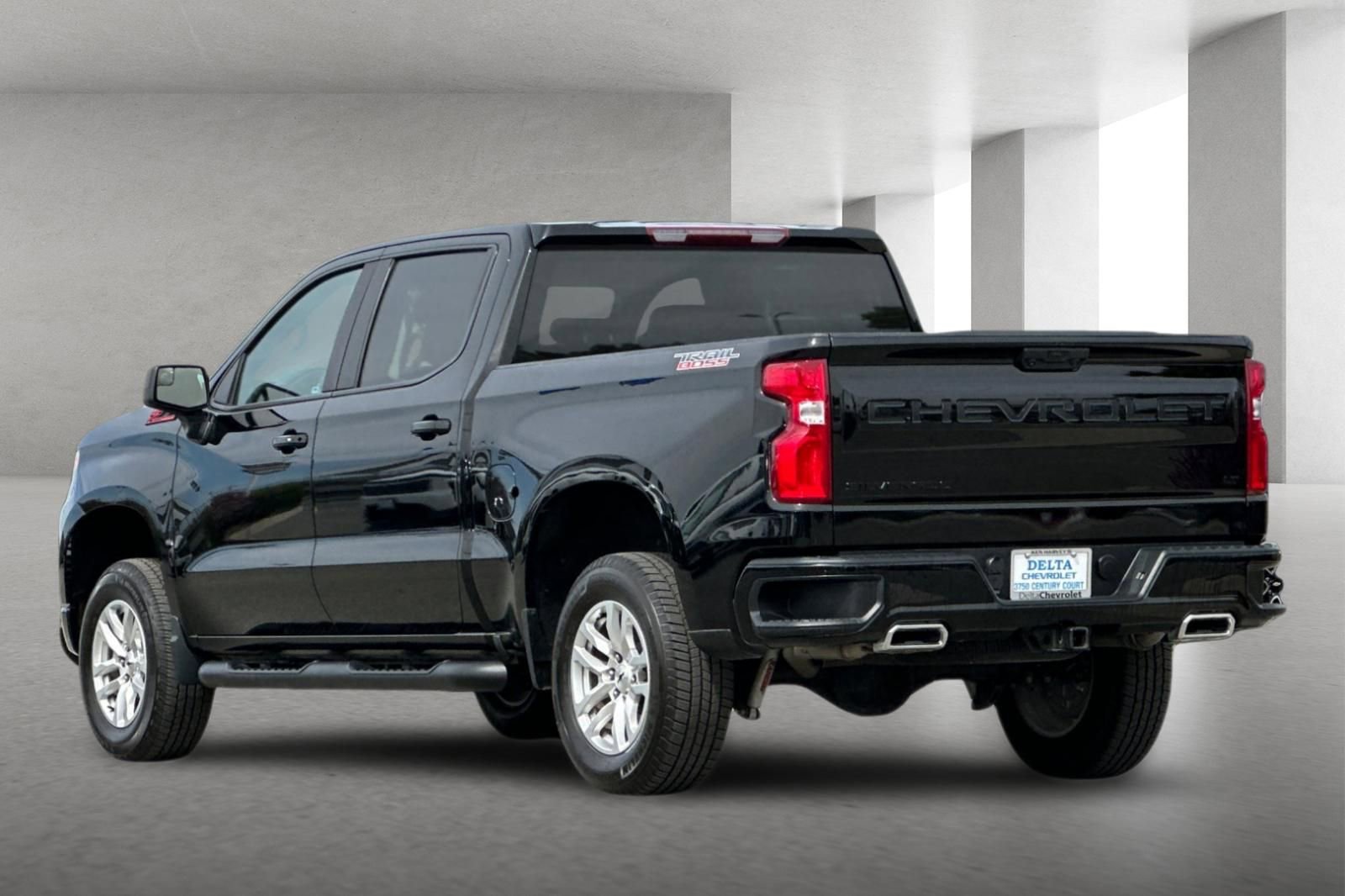 Used 2023 Chevrolet Silverado 1500 LT Trail Boss w/ Protection Package image 6