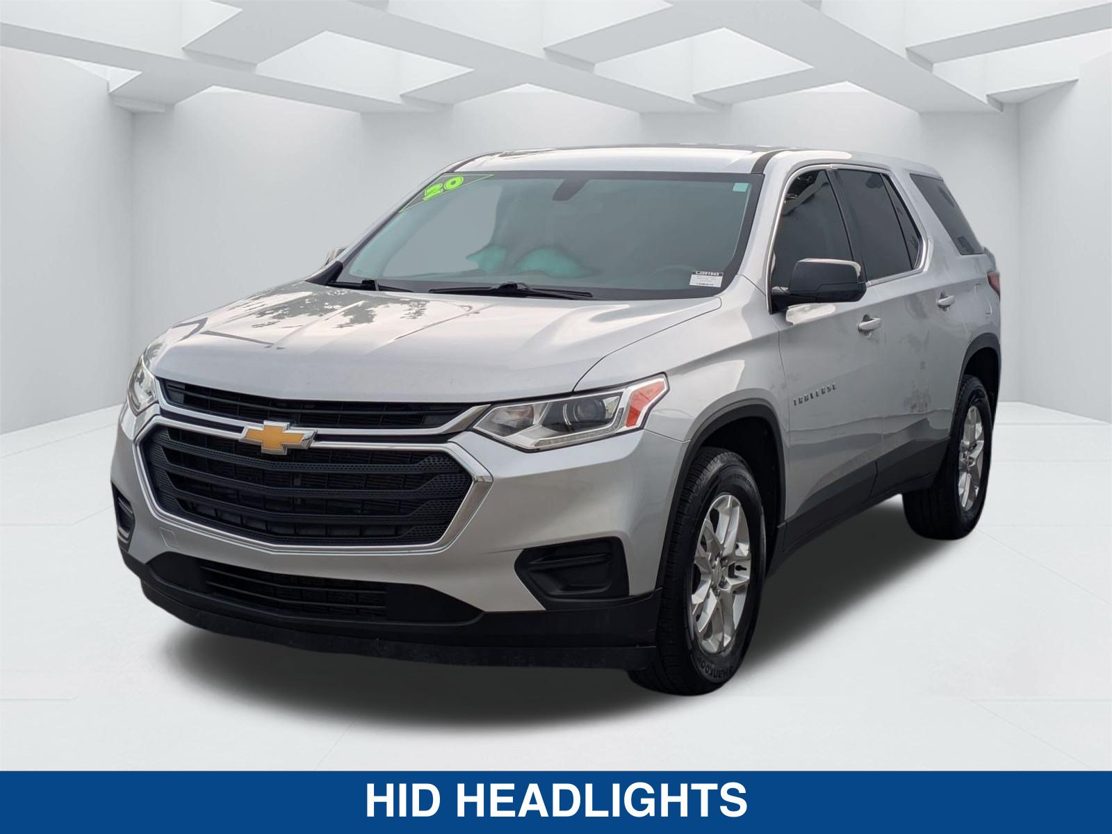 Used 2020 Chevrolet Traverse LS w/ LPO, Floor Liner Package FWD image 8
