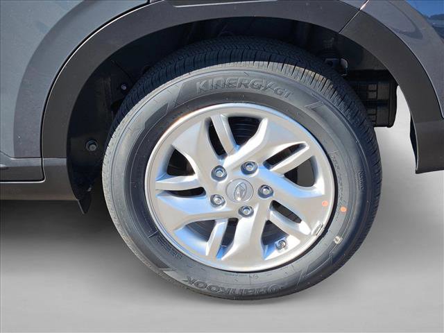 New 2026 Hyundai Venue SE image 8