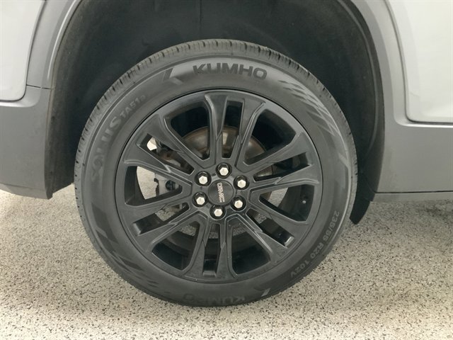 Used 2022 GMC Acadia SLE w/ Driver Convenience Package AWD/4WD image 13