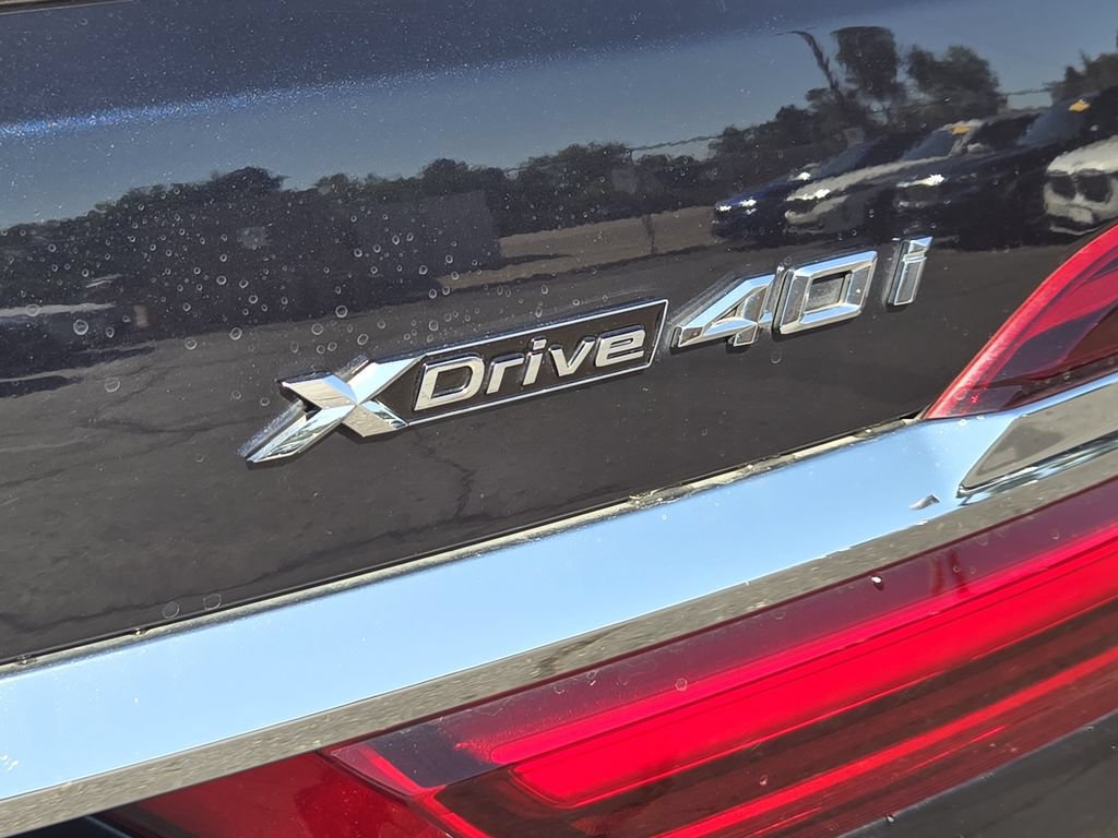 Used 2021 BMW X7 xDrive40i w/ M Sport Package AWD/4WD image 13