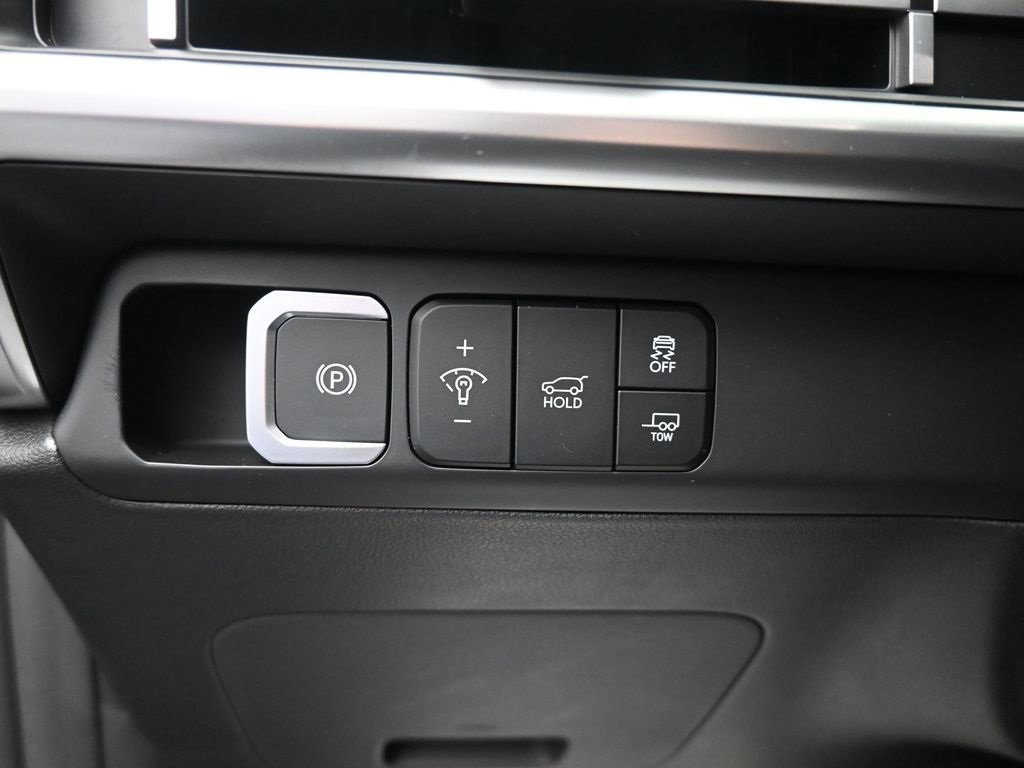 Used 2025 Hyundai Santa Fe XRT image 22