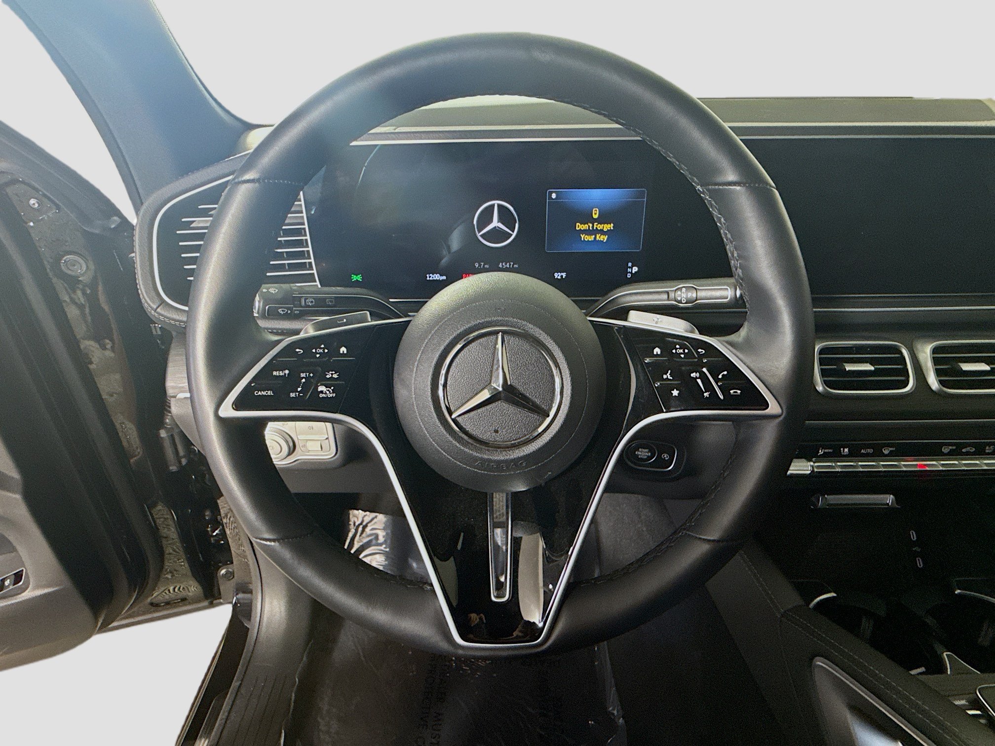 Used 2025 Mercedes-Benz GLS 450 4MATIC image 13
