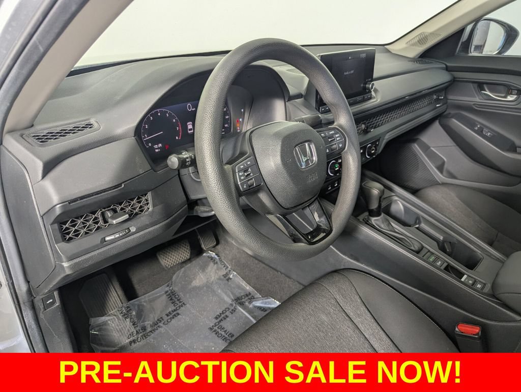 Used 2024 Honda Accord EX image 10