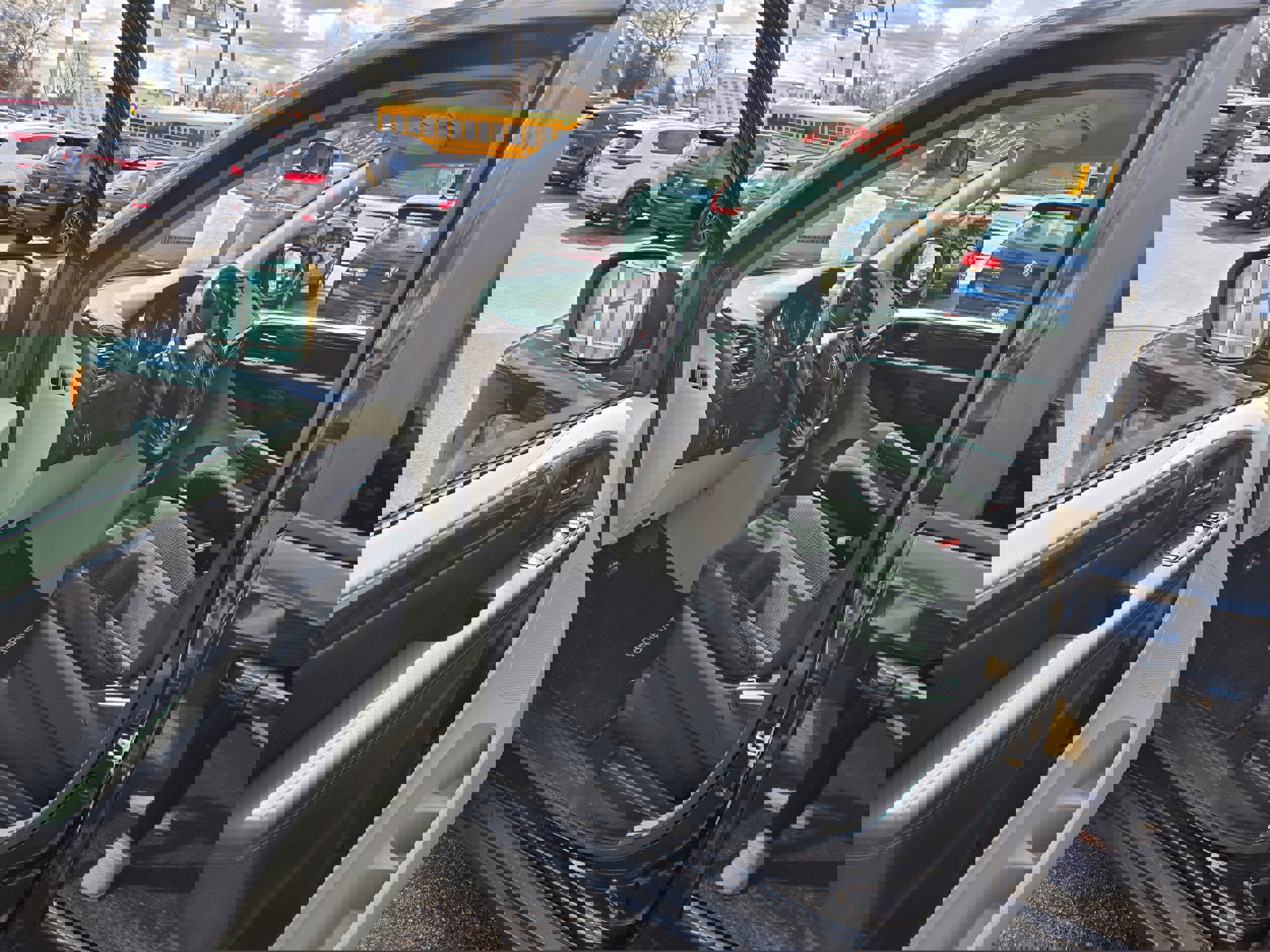 Used 2017 Dodge Grand Caravan SE image 5