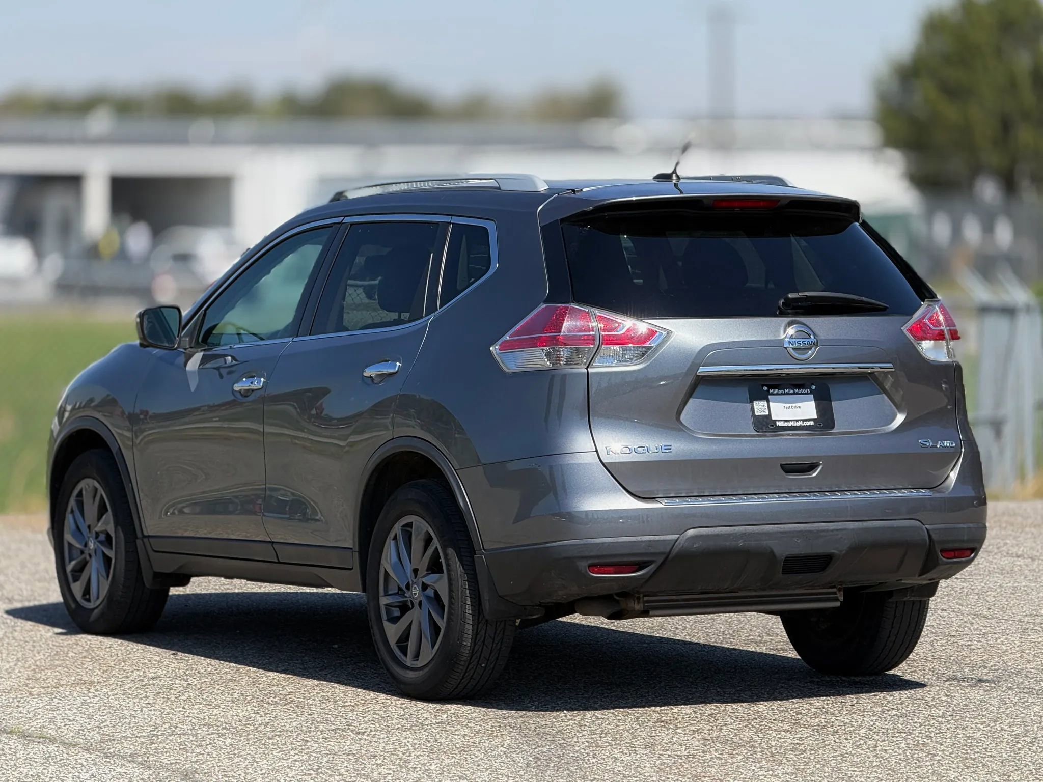 Used 2016 Nissan Rogue SL w/ SL Premium Package image 10