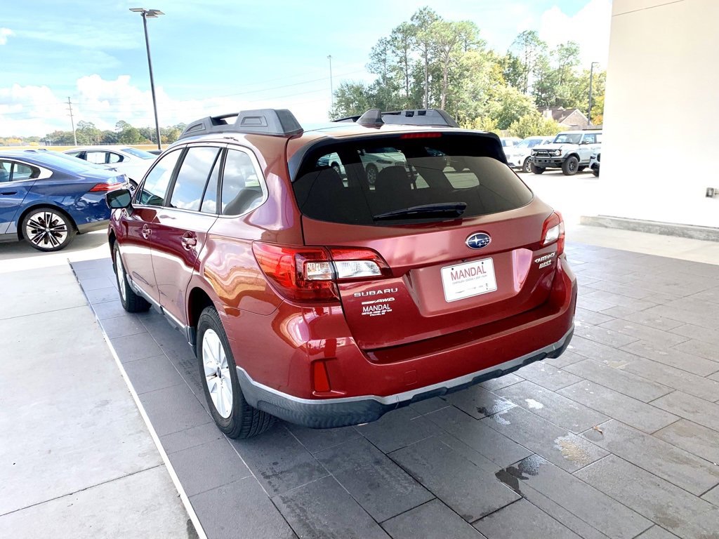 Used 2017 Subaru Outback 2.5i Premium image 7