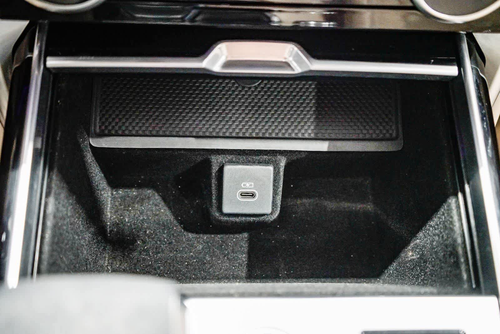 Used 2023 Land Rover Range Rover SE image 22