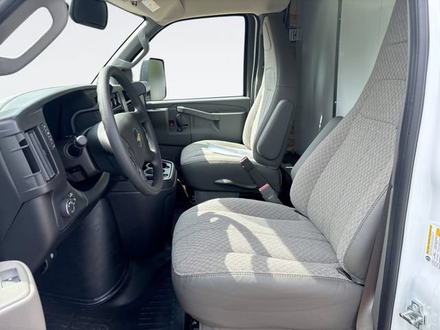 New 2026 Chevrolet Express 4500 w/ Power Convenience Package RWD image 11