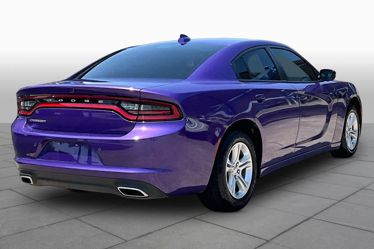 Used 2023 Dodge Charger SXT RWD image 12