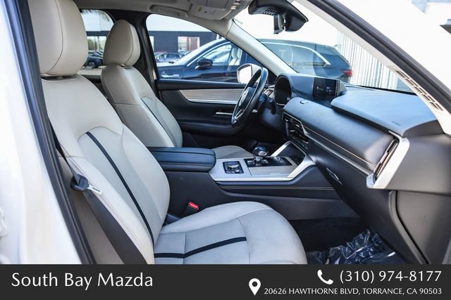 Certified 2024 MAZDA CX-90 Plug-In Hybrid w/ Premium Pkg AWD/4WD image 16