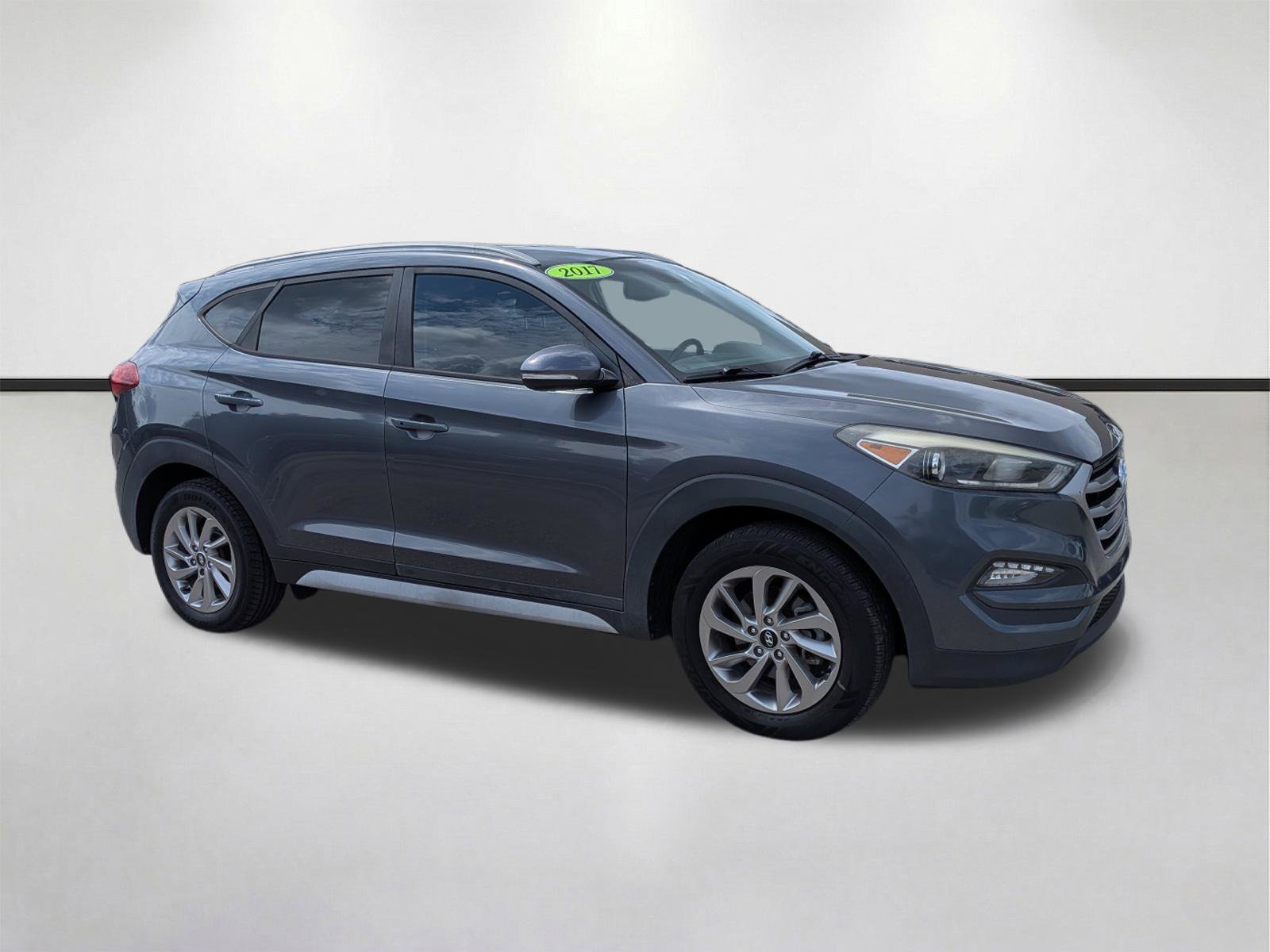 Used 2017 Hyundai Tucson SE Plus FWD image 1