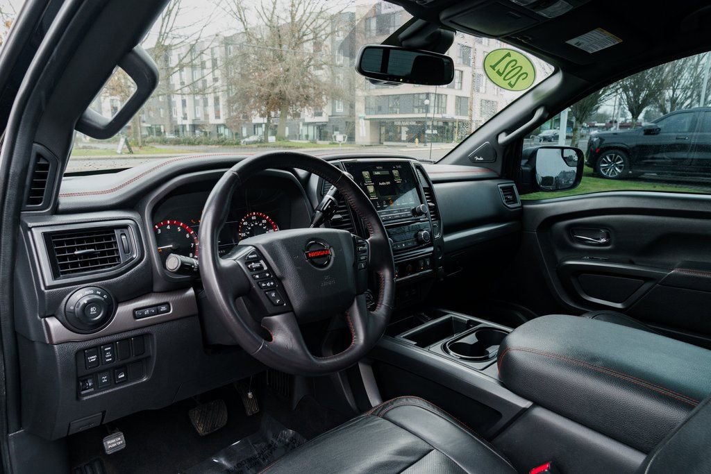 Used 2021 Nissan Titan PRO-4X w/ Pro-4x Convenience Package image 21