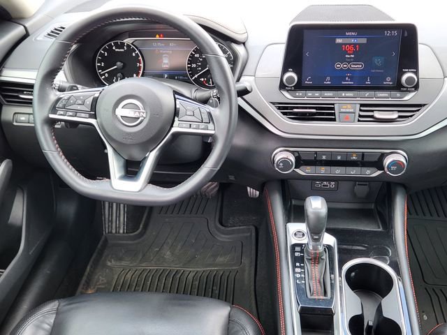 Used 2023 Nissan Altima 2.5 SR FWD image 27