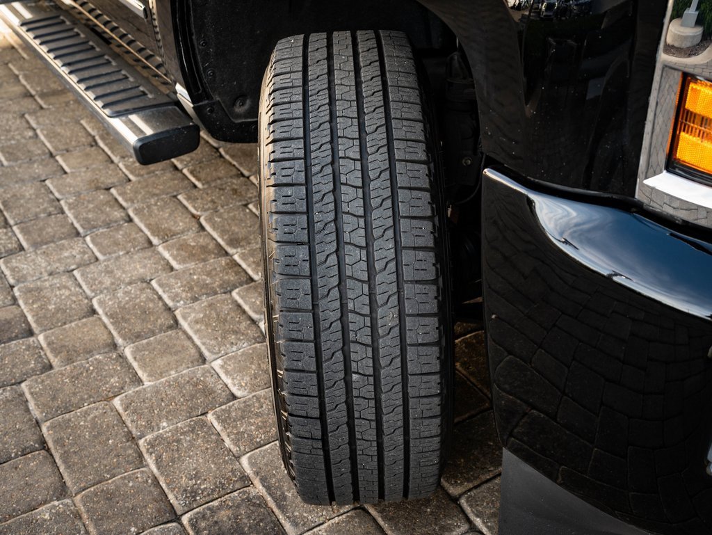 Used 2018 Chevrolet Silverado 2500 High Country image 53