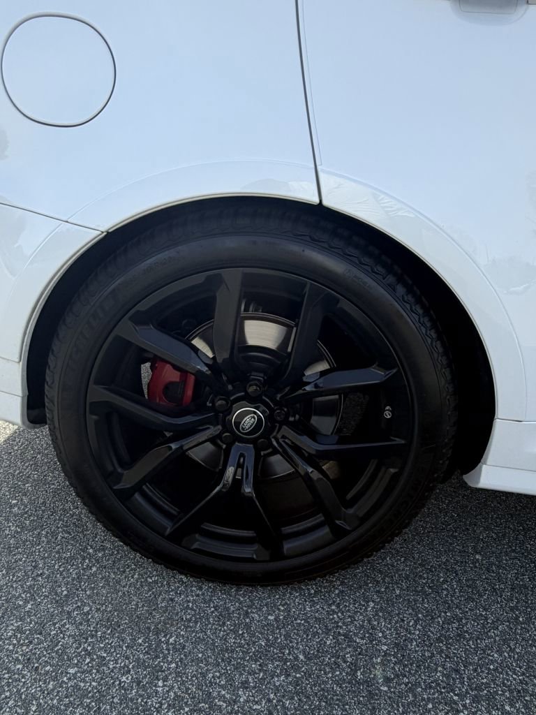 Used 2021 Land Rover Range Rover Sport SVR image 15