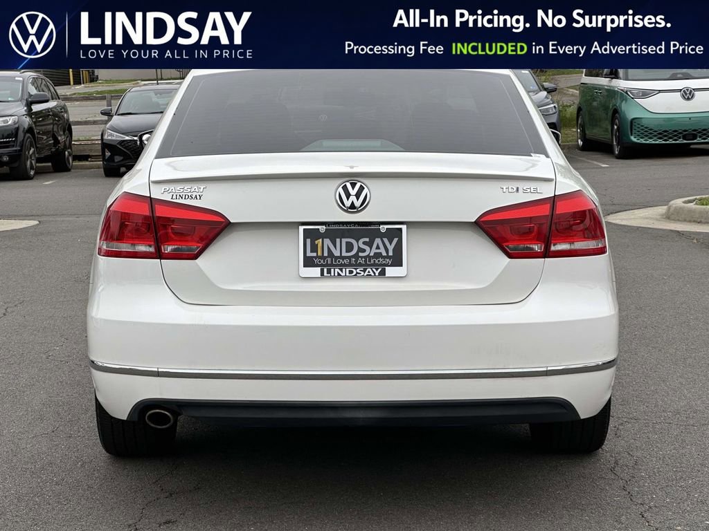 Used 2015 Volkswagen Passat TDI SEL Premium FWD image 6