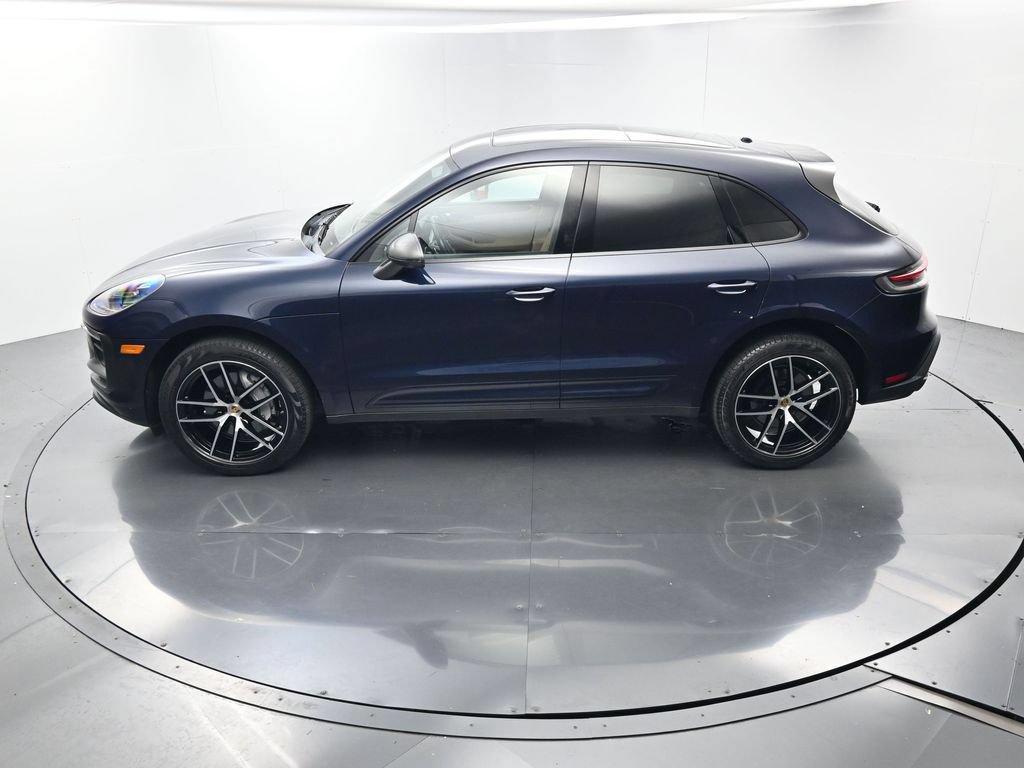 Certified 2023 Porsche Macan Turbo AWD/4WD image 32