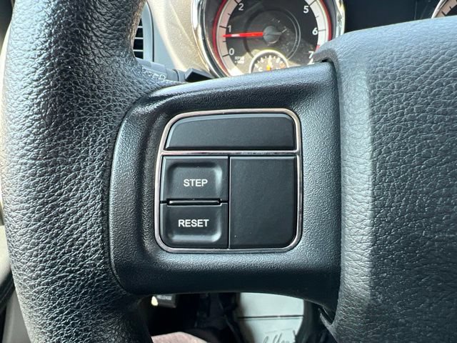Certified 2018 Dodge Grand Caravan SE FWD image 18