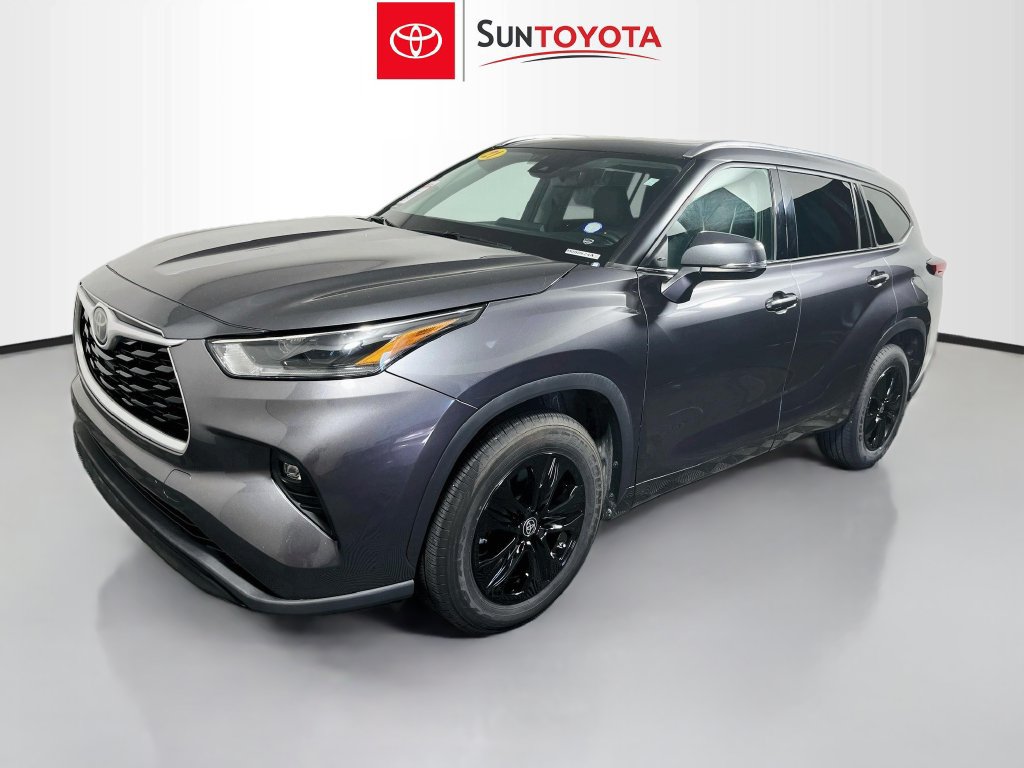 Used 2021 Toyota Highlander XLE FWD image 7