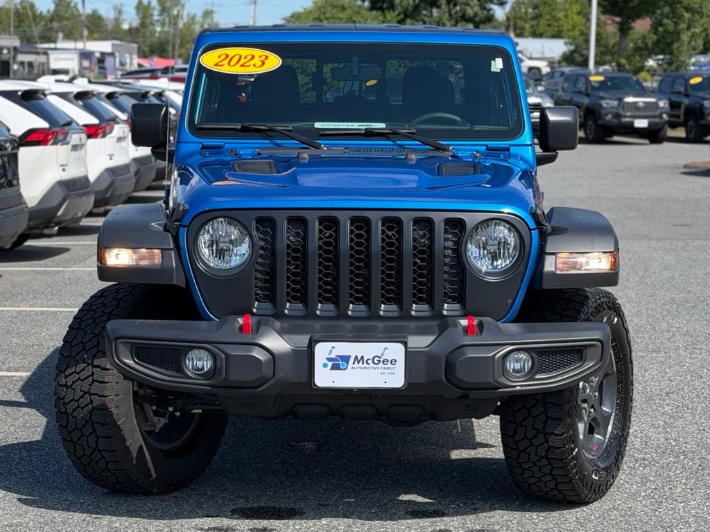 Used 2023 Jeep Gladiator Rubicon w/ Cold Weather Group AWD/4WD image 2