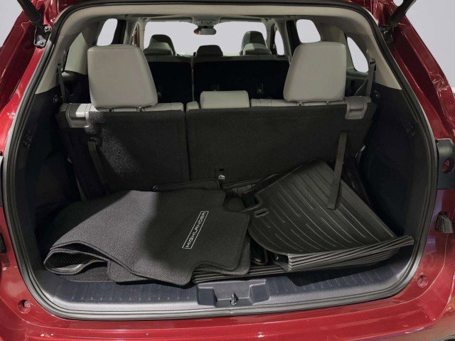 Used 2021 Toyota Highlander XLE image 53