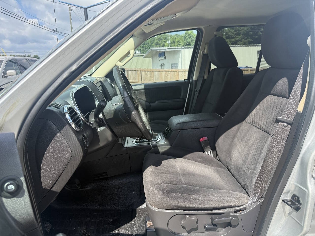 Used 2010 Ford Explorer Sport Trac XLT RWD image 10