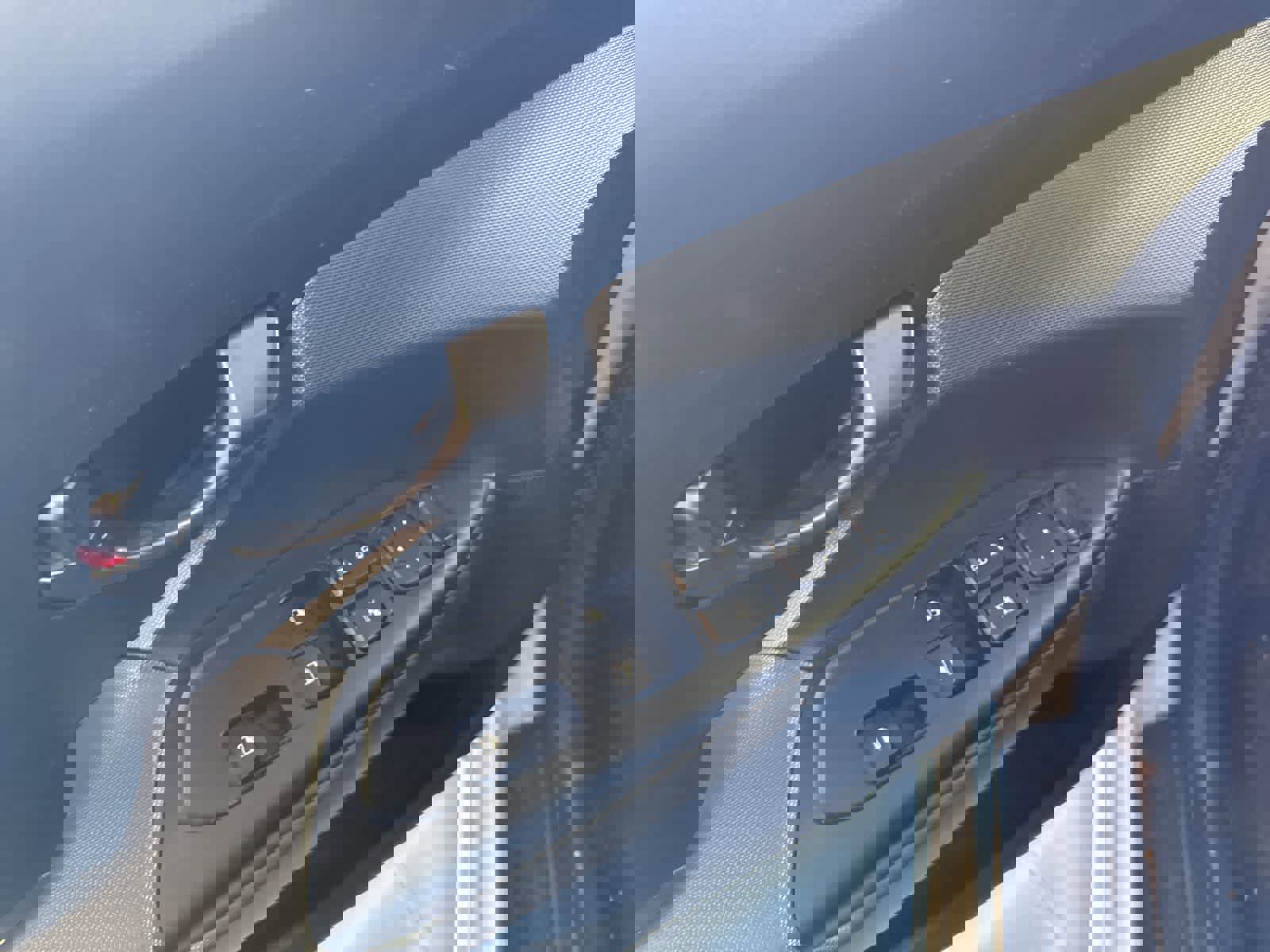 Used 2019 Hyundai Veloster 2.0 image 17