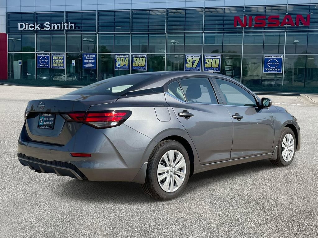 Used 2025 Nissan Sentra S image 6