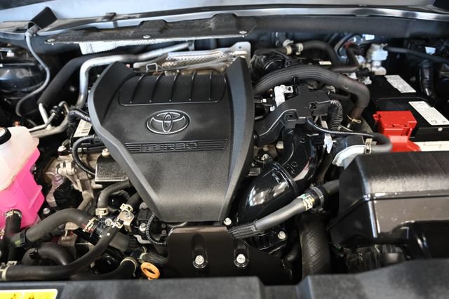 Used 2024 Toyota Grand Highlander AWD image 32