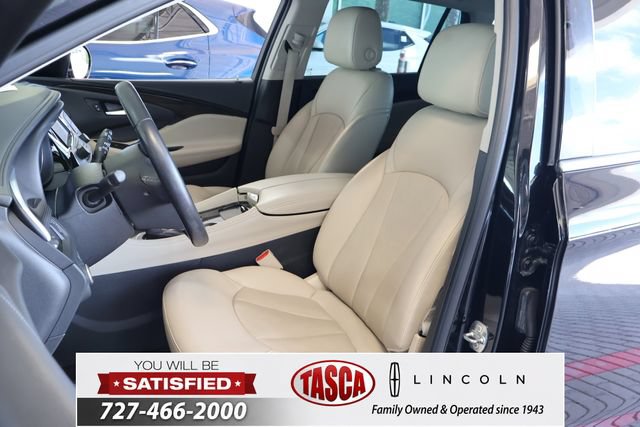 Used 2020 Buick Envision Essence FWD image 14