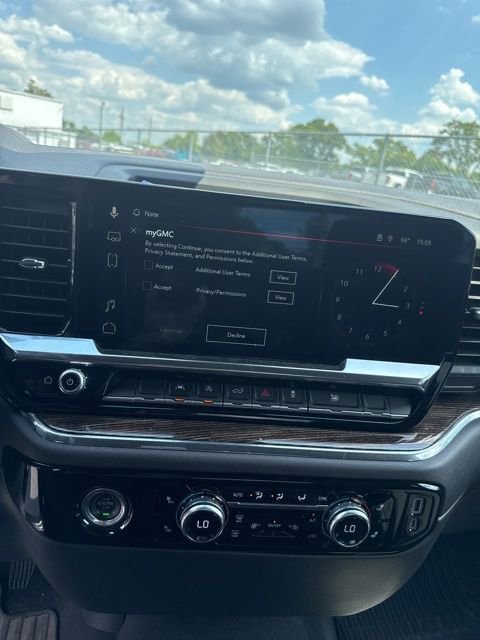 Used 2024 GMC Sierra 1500 Elevation AWD/4WD image 15
