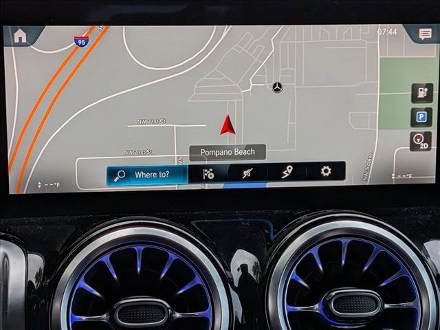 Used 2023 Mercedes-Benz EQB 300 4MATIC image 12