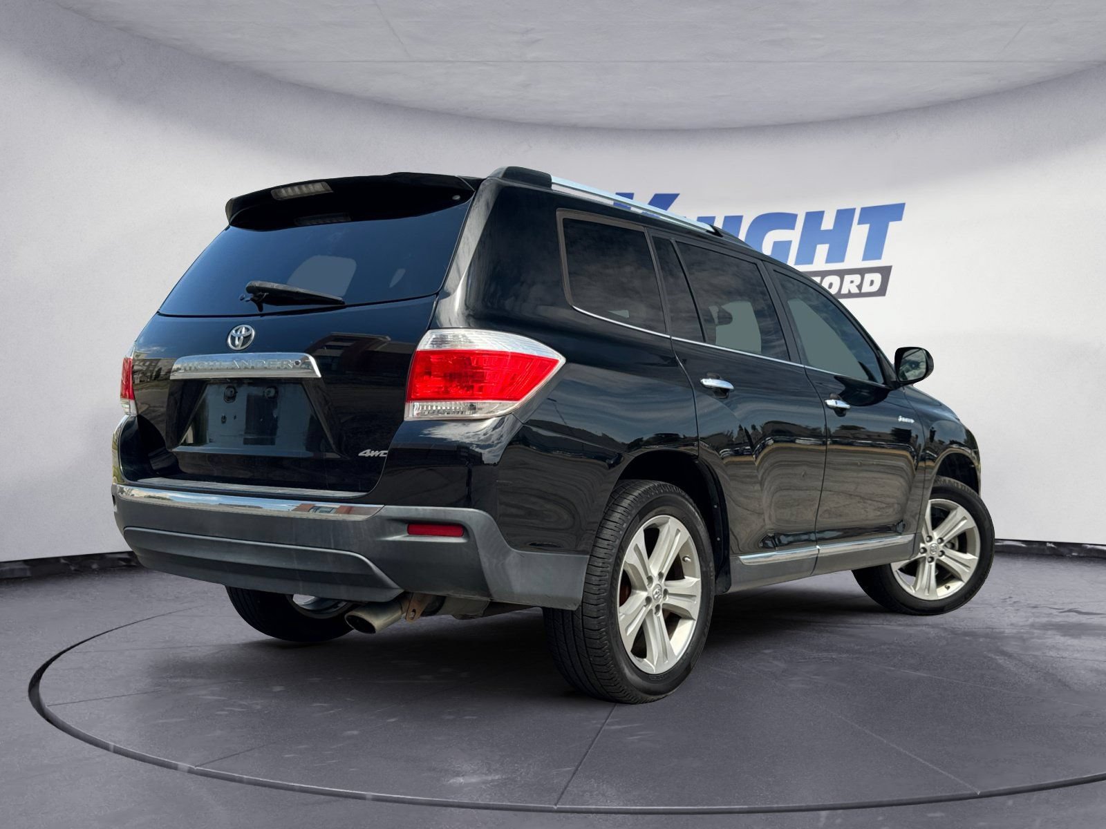 Used 2012 Toyota Highlander Limited w/ Tow Pkg AWD/4WD image 5