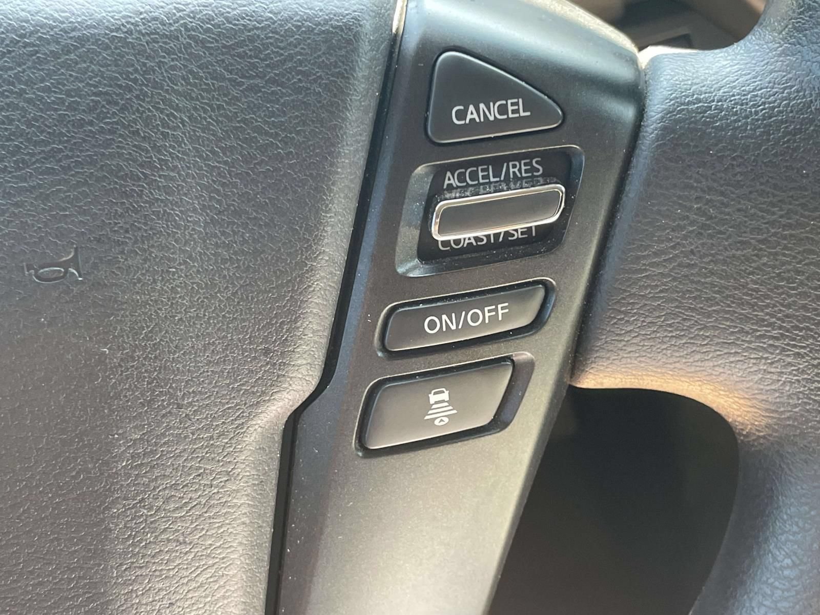Used 2025 Nissan Frontier SV RWD image 13